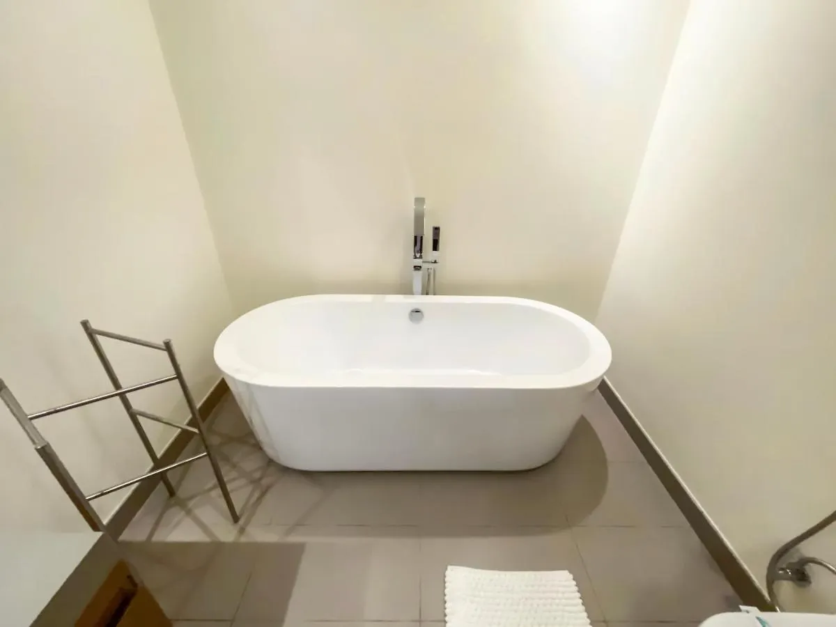 Fam Living Duplex - City Walk Apartment Dubai 0*,  United Arab Emirates